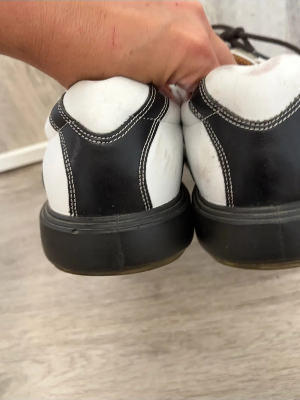 ECCO Golf Shoes White Black Leather Spikes Men's Size 46 - 12 -  12.5 Preppy